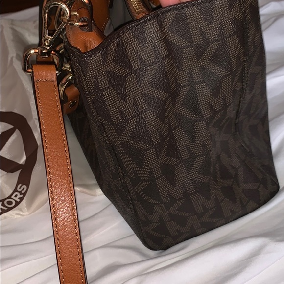 Purse - Picture 2 of 5